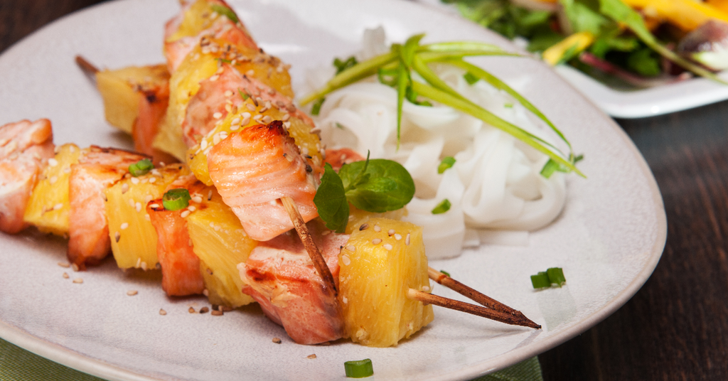 Perfectly Cooked Air Fried Salmon Skewers with Sweet and Juicy Pineapple