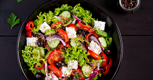 Summer Mixed Salad with Red Peppers and Cucumber